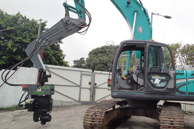 Vibro Hammer ICE 625B Mounted On Excavator